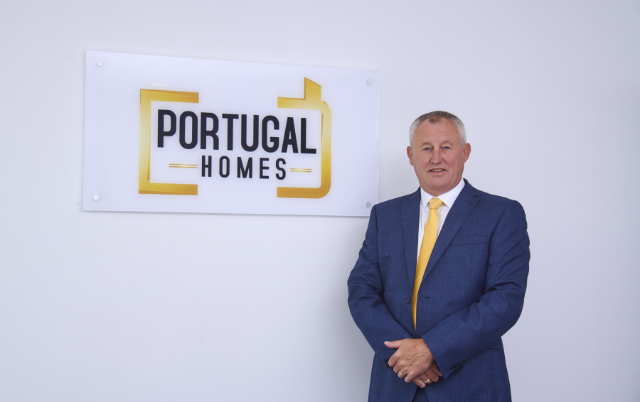 Portugal Homes - photo of Lee Callaghan member of Portugal property crew